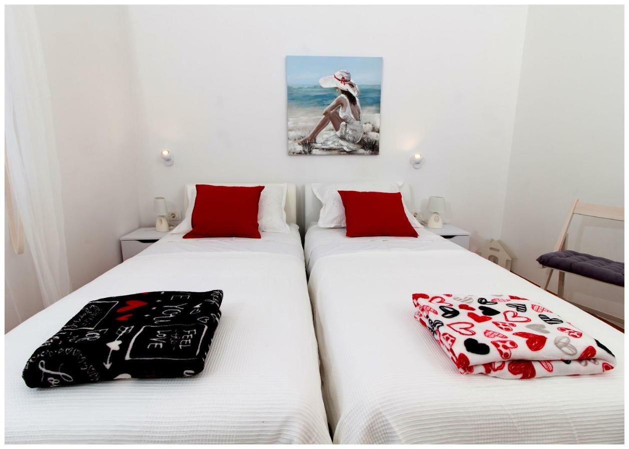 Large Apartment Between Split And Trogir Kaštela Eksteriør billede